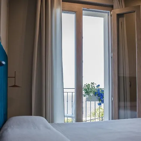 Diecidodici Boutiquerooms فندق مبيت وإفطار