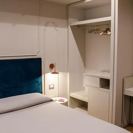 Bed & Breakfast Diecidodici Boutiquerooms Sirolo