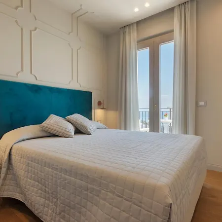 Diecidodici Boutiquerooms Bed & Breakfast *