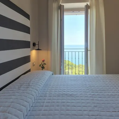 Bed & Breakfast Diecidodici Boutiquerooms Sirolo